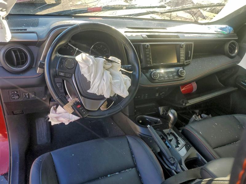 Photo 8 from auction – 2017 TOYOTA RAV4 SE with VIN 2T3JFREV1HW599400