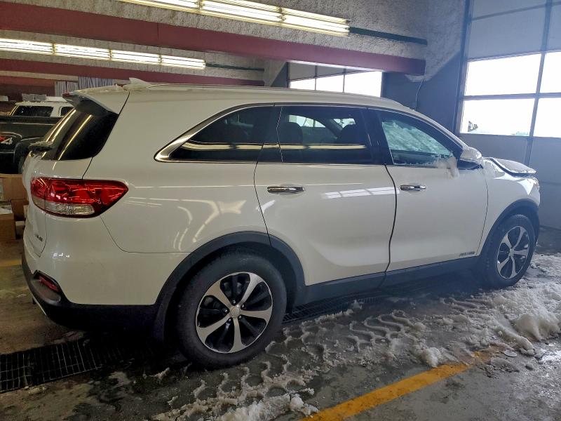 Photo 3 from auction – 2016 KIA SORENTO EX with VIN 5XYPHDA51GG098744