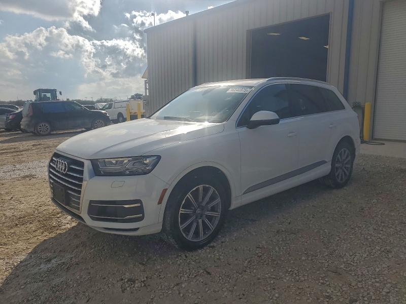 AUDI Q7 PREMIUM 2017 with VIN WA1LAAF77HD011127 - Photo from auction