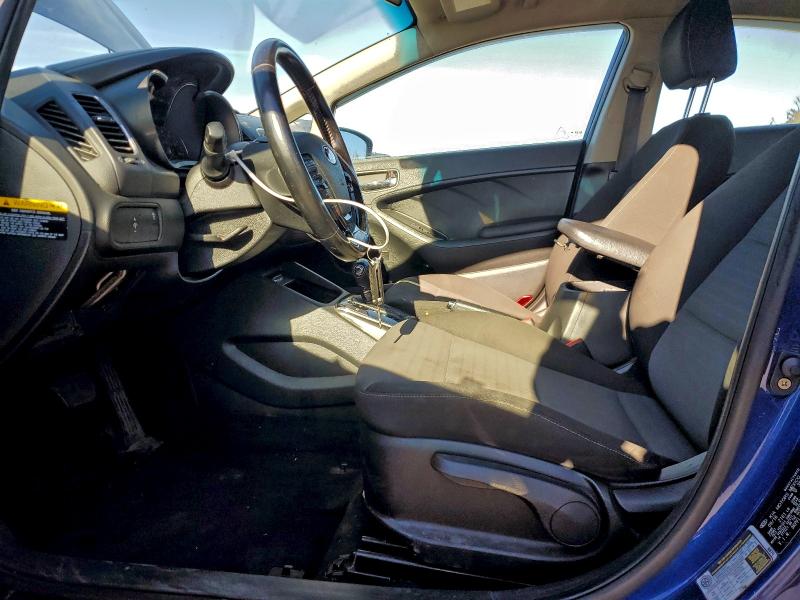 Photo 7 from auction – 2017 KIA FORTE LX with VIN 3KPFL4A72HE051586