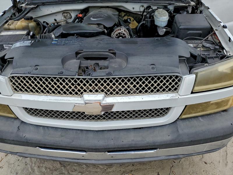 Photo 11 from auction – 2004 CHEVROLET SILVERADO with VIN 1GCEC19X94Z220631