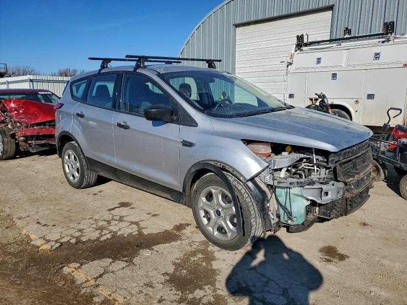 Photo 4 from auction – 2019 FORD ESCAPE S with VIN 1FMCU0F70KUC26407