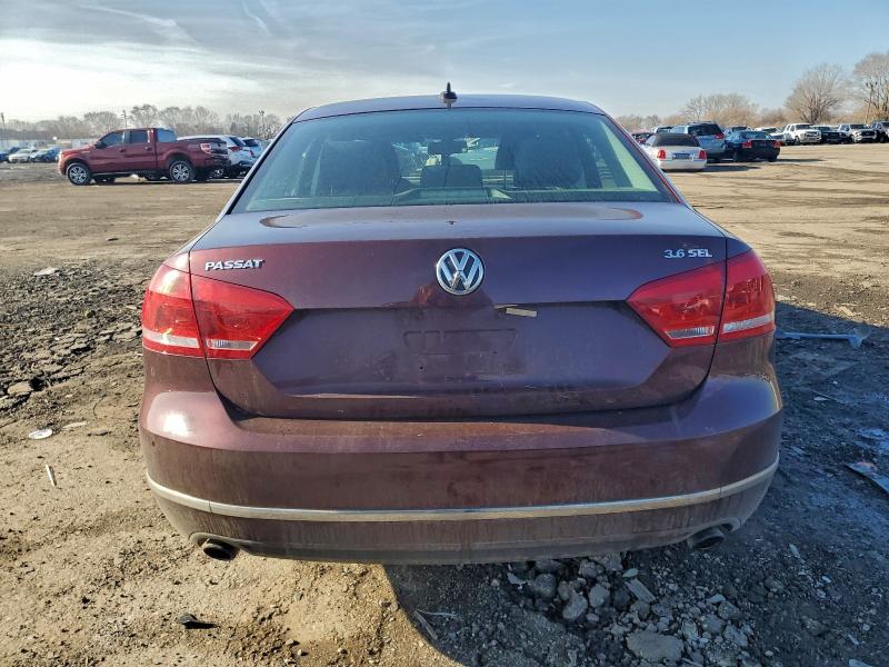 Photo 6 from auction – 2012 VOLKSWAGEN PASSAT SEL with VIN 1VWCM7A33CC012193