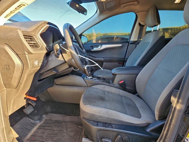 Photo 7 from auction – 2020 FORD ESCAPE with VIN 1FMCU9G6XLUA84014