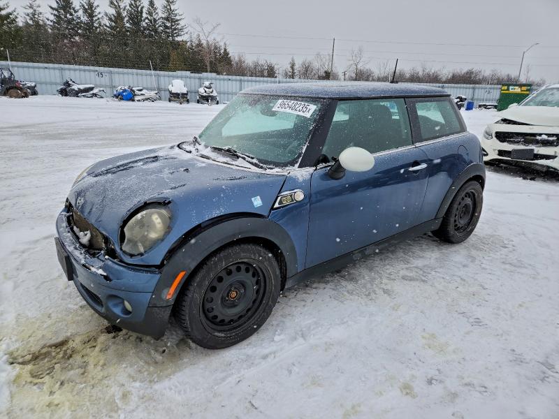 MINI COOPER 2010 with VIN WMWMF3C54ATZ25905 - Photo from auction