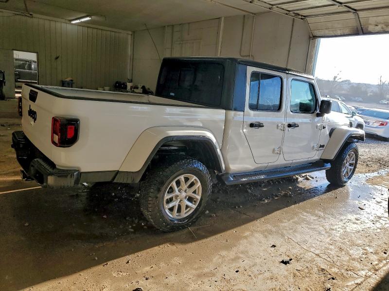 Photo 3 from auction – 2023 JEEP GLADIATOR with VIN 1C6HJTAG5PL547374