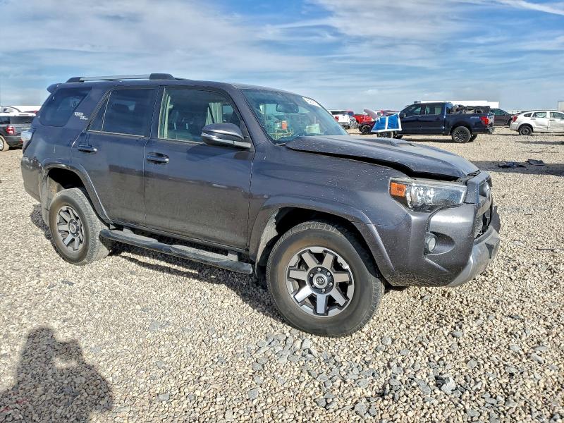 Photo 4 from auction – 2018 TOYOTA 4RUNNER SR with VIN JTEBU5JR7J5609707