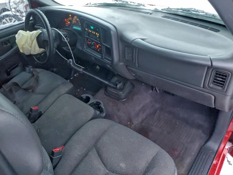 Photo 8 from auction – 2005 CHEVROLET SILVERADO with VIN 1GCEC14X35Z308776