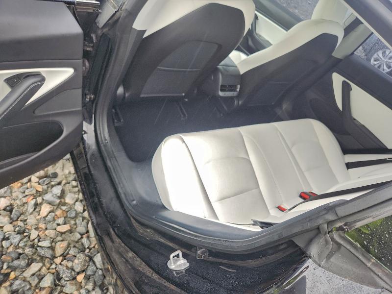 Photo 10 from auction – 2018 TESLA MODEL 3 with VIN 5YJ3E1EA2JF177917
