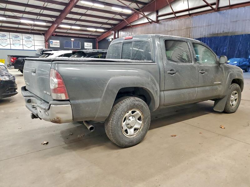 Photo 3 from auction – 2010 TOYOTA TACOMA DOU with VIN 3TMLU4ENXAM038136
