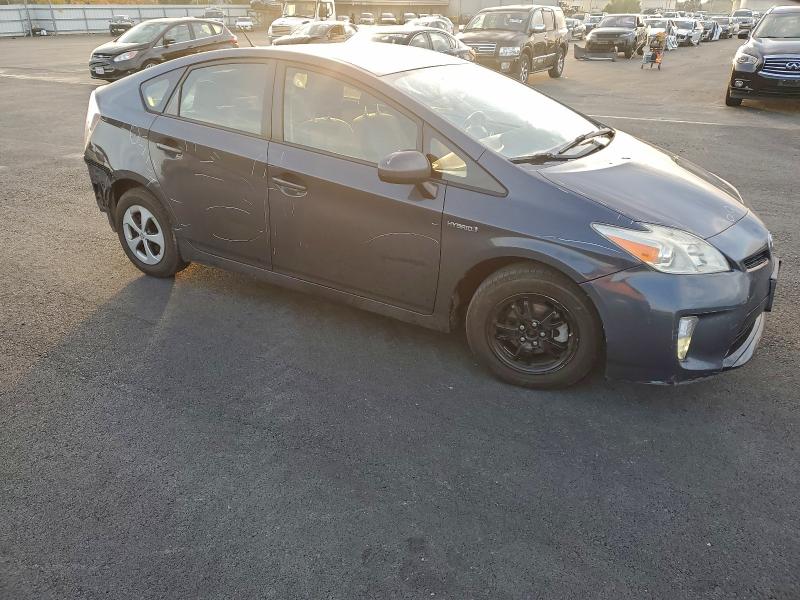 Photo 4 from auction – 2013 TOYOTA PRIUS with VIN JTDKN3DU8D1683381