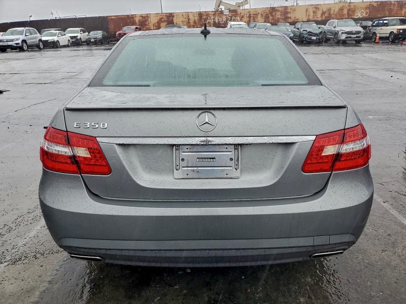 Photo 6 from auction – 2011 MERCEDES-BENZ E 350 with VIN WDDHF5GB4BA472260