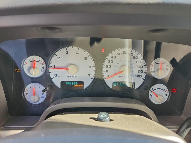 Zdjęcie 9 z aukcji – 2004 DODGE RAM 2500 S z VIN 1D7KU28D34J121806