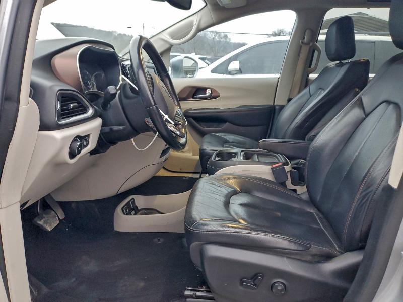 Photo 7 from auction – 2019 CHRYSLER PACIFICA T with VIN 2C4RC1BG2KR554342