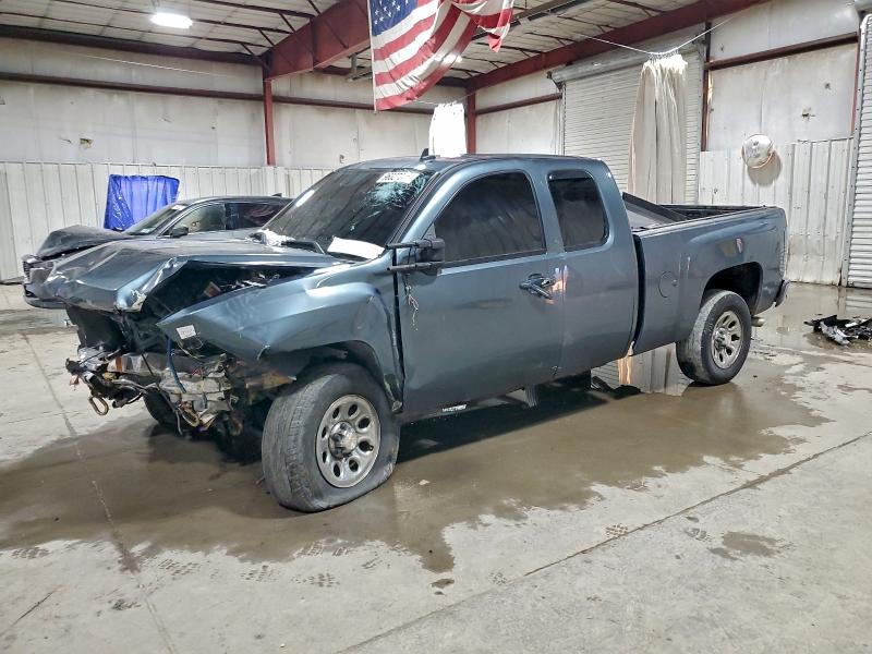 CHEVROLET SILVERADO 2013 with VIN 1GCRKSE72DZ350573 - Photo from auction