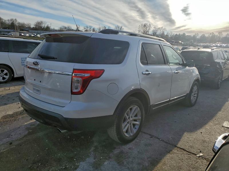 Photo 3 from auction – 2012 FORD EXPLORER X with VIN 1FMHK7D81CGA44280