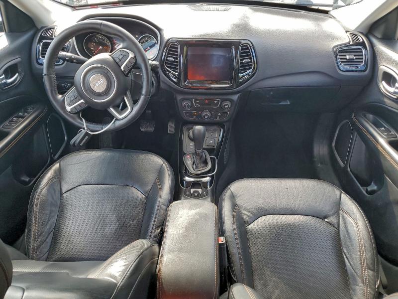 Zdjęcie 8 z aukcji – 2018 JEEP COMPASS LI z VIN 3C4NJDCB6JT116184