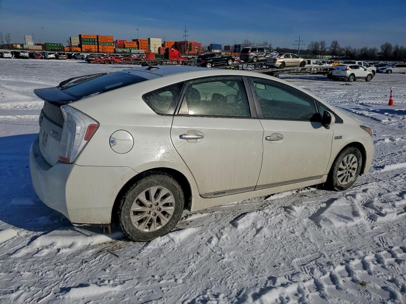 Photo 3 from auction – 2013 TOYOTA PRIUS PLUG with VIN JTDKN3DP9D3037216