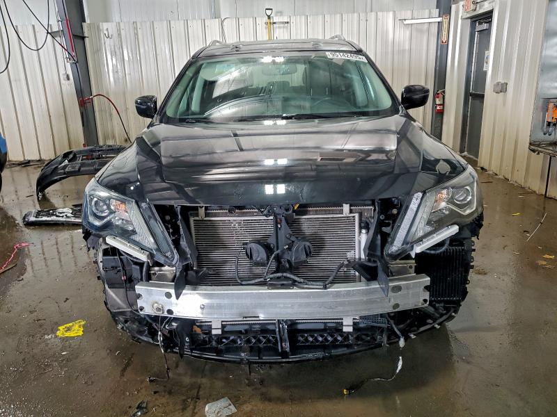 Photo 5 from auction – 2017 NISSAN PATHFINDER with VIN 5N1DR2MM8HC900053