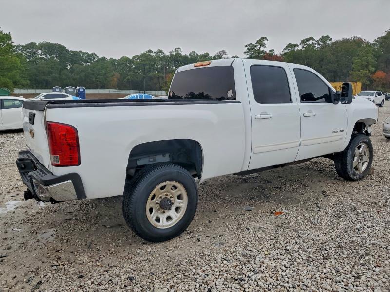 Photo 3 from auction – 2011 CHEVROLET SILVERADO with VIN 1GC1KYC80BF151791