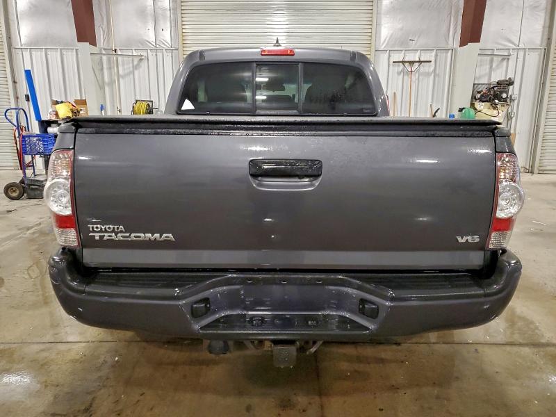 Photo 6 from auction – 2015 TOYOTA TACOMA DOU with VIN 3TMLU4EN7FM198126