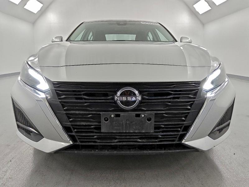Photo 5 from auction – 2023 NISSAN ALTIMA S with VIN 1N4BL4BV5PN312981