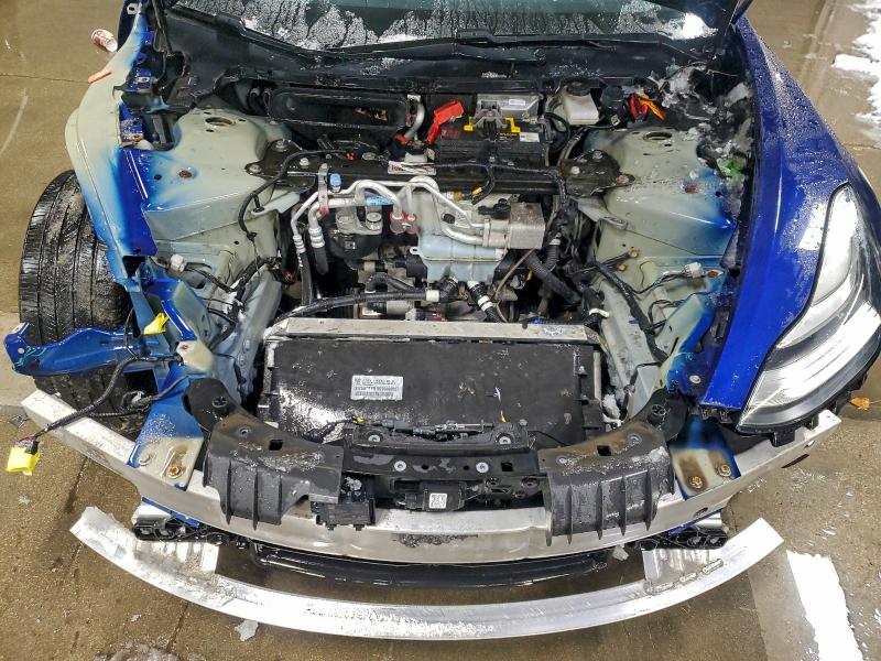 Photo 11 from auction – 2018 TESLA MODEL 3 with VIN 5YJ3E1EB1JF095198