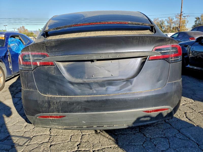 Photo 6 from auction – 2016 TESLA MODEL X with VIN 5YJXCBE22GF004753
