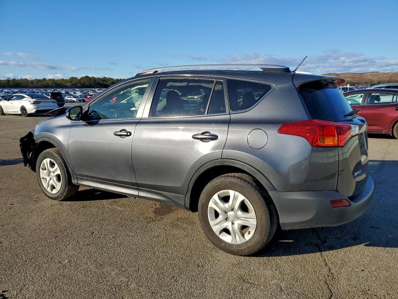 Photo 2 from auction – 2013 TOYOTA RAV4 XLE with VIN JTMRFREV4DD045102