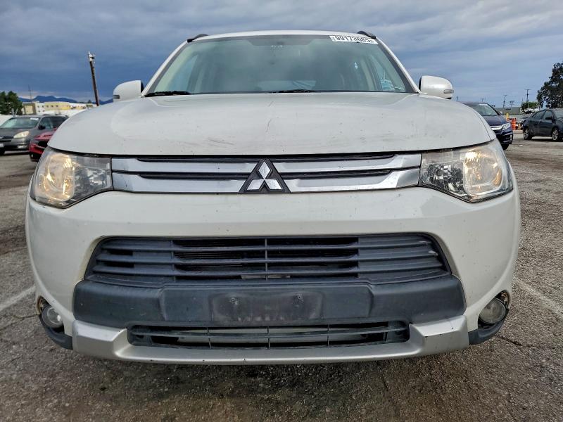 Photo 5 from auction – 2015 MITSUBISHI OUTLANDER with VIN JA4AD3A33FZ008529