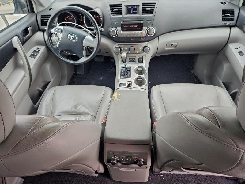 Photo 8 from auction – 2012 TOYOTA HIGHLANDER with VIN 5TDZK3EH0CS064803