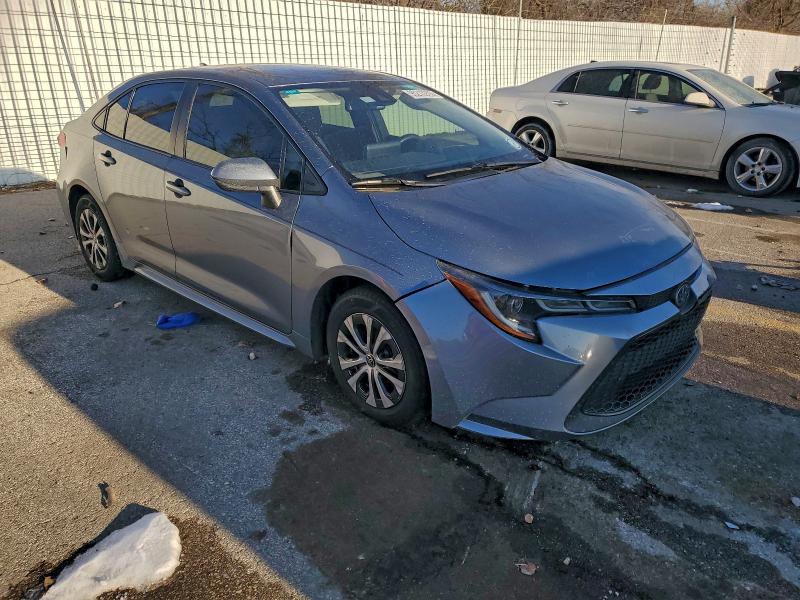 Photo 4 from auction – 2022 TOYOTA COROLLA LE with VIN JTDEAMDE8N3004030