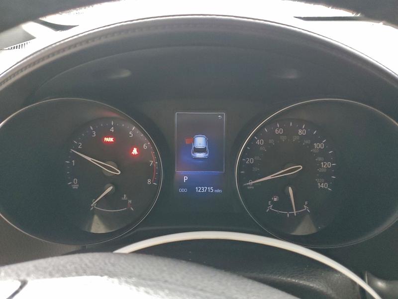 Photo 9 from auction – 2018 TOYOTA C-HR XLE with VIN NMTKHMBXXJR016299