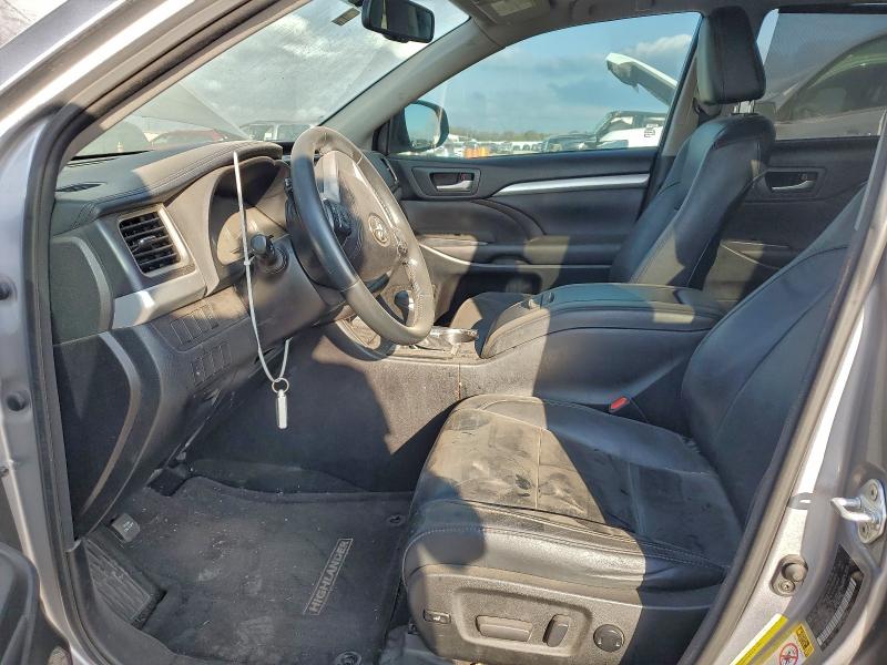 Photo 7 from auction – 2016 TOYOTA HIGHLANDER with VIN 5TDKKRFHXGS505779