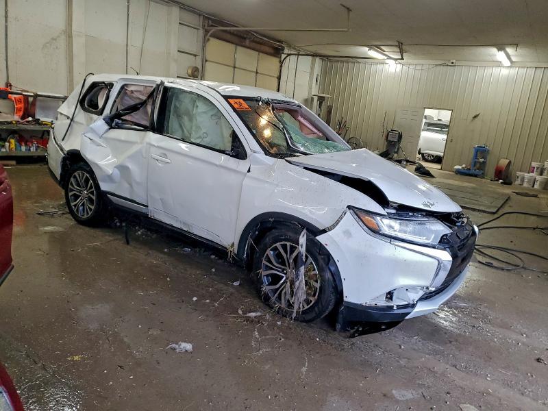 Zdjęcie 4 z aukcji – 2016 MITSUBISHI OUTLANDER z VIN JA4AD3A32GZ007373