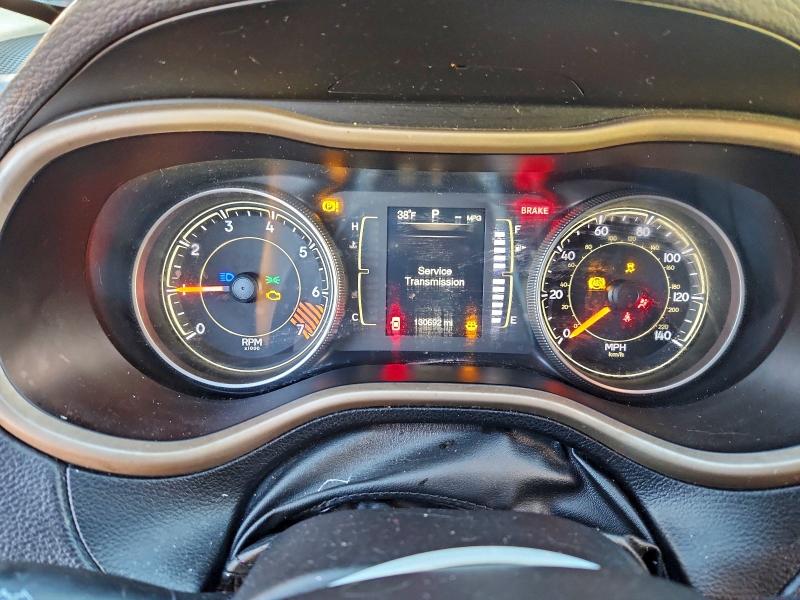 Photo 9 from auction – 2015 JEEP CHEROKEE L with VIN 1C4PJLCB5FW793554