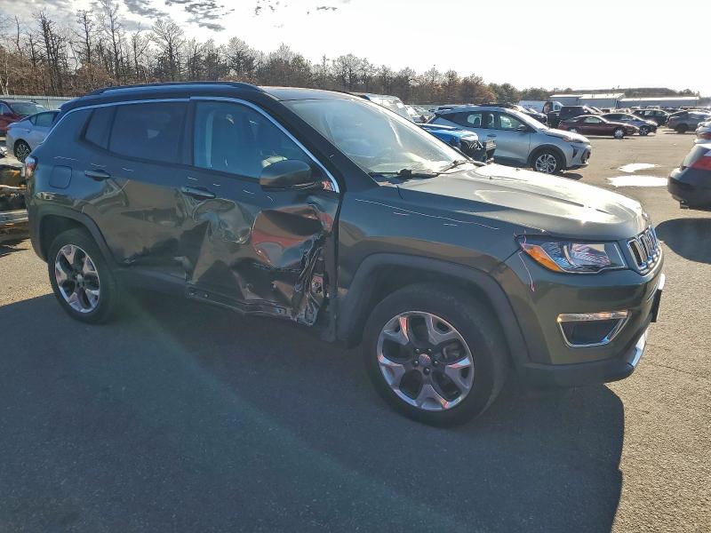 Фото 4 с аукциона – 2019 JEEP COMPASS LI с VIN 3C4NJDCB2KT683803
