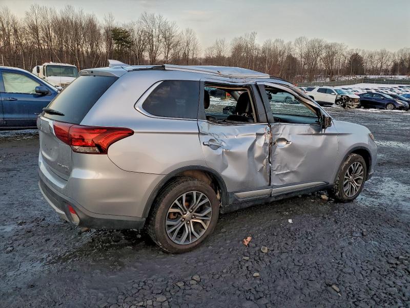 Photo 3 from auction – 2017 MITSUBISHI OUTLANDER with VIN JA4AZ3A31HZ031327