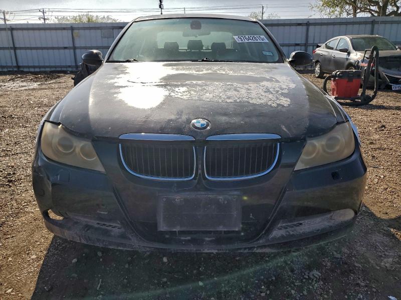 Photo 5 from auction – 2006 BMW 325 I AUTO with VIN WBAVB17576NK41330