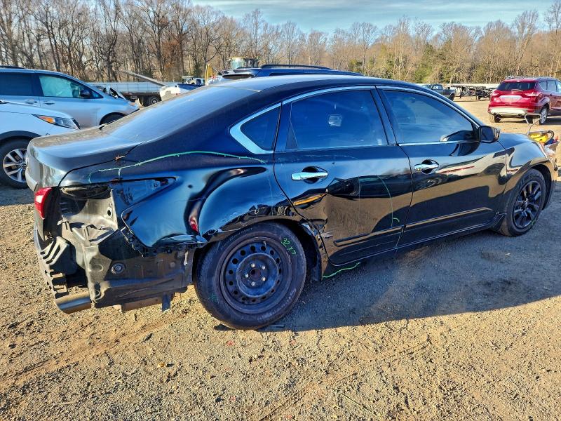 Photo 3 from auction – 2017 NISSAN ALTIMA 2.5 with VIN 1N4AL3AP1HC124674