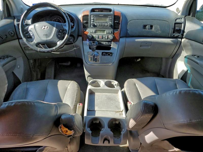 Photo 8 from auction – 2007 HYUNDAI ENTOURAGE with VIN KNDMC233176036488