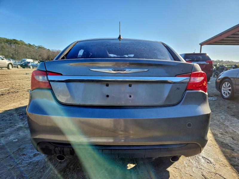 Photo 6 from auction – 2013 CHRYSLER 200 LIMITE with VIN 1C3CCBCG2DN621133