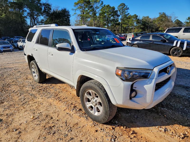 Photo 4 from auction – 2018 TOYOTA 4RUNNER SR with VIN JTEBU5JR4J5572566