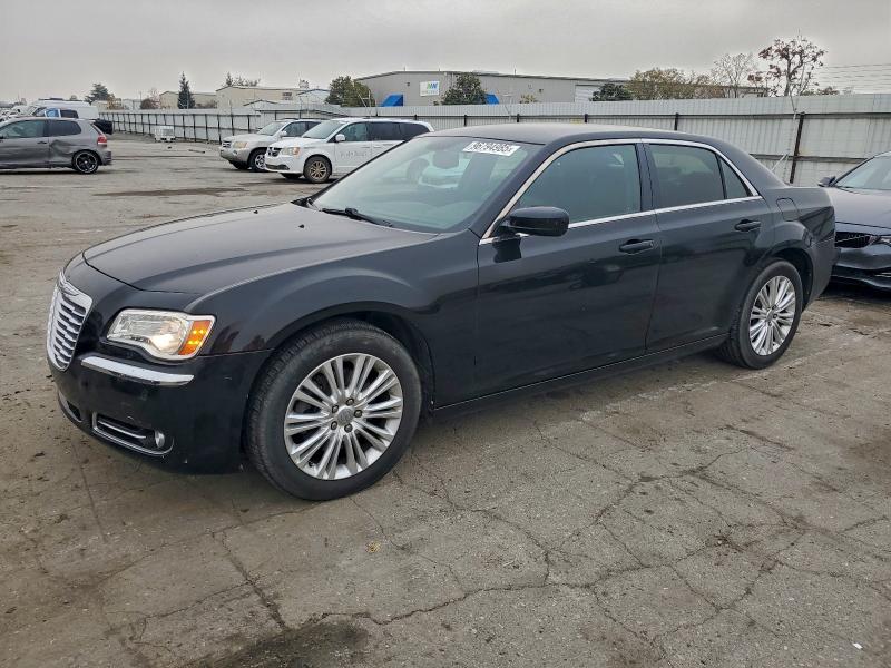 CHRYSLER 300 2014 with VIN 2C3CCARG5EH384732 - Photo from auction