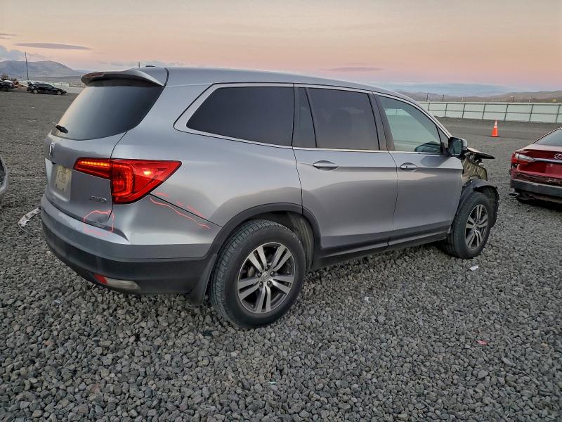Foto 3 de la subasta – 2016 HONDA PILOT EX con VIN 5FNYF6H30GB035944