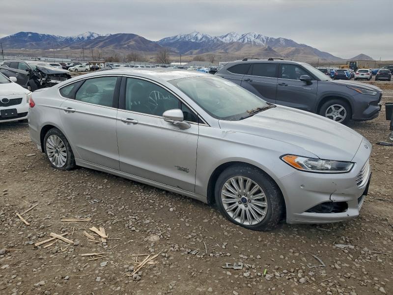 Photo 4 from auction – 2014 FORD FUSION TIT with VIN 3FA6P0SU0ER330370