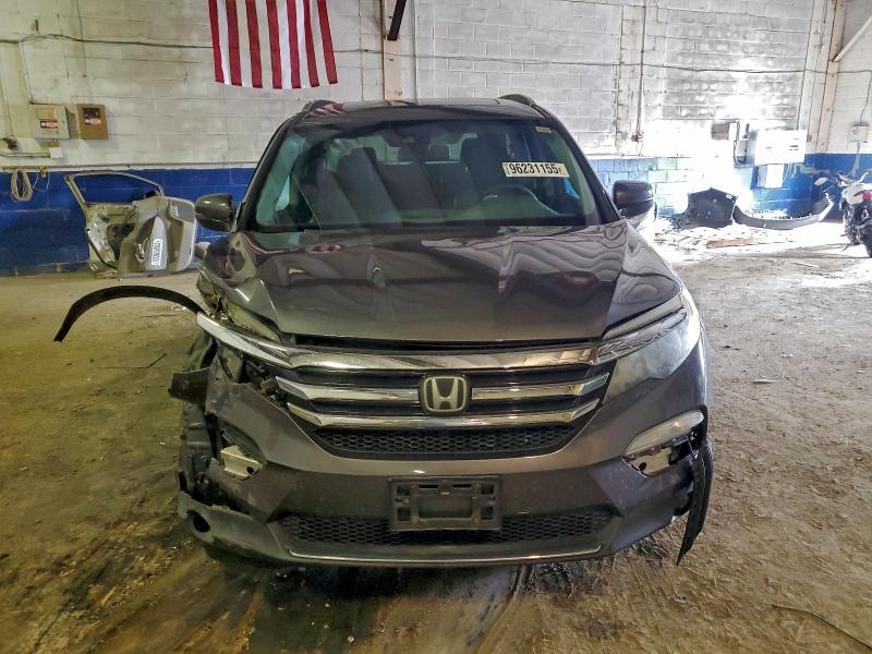 Photo 5 from auction – 2017 HONDA PILOT ELIT with VIN 5FNYF6H02HB103703