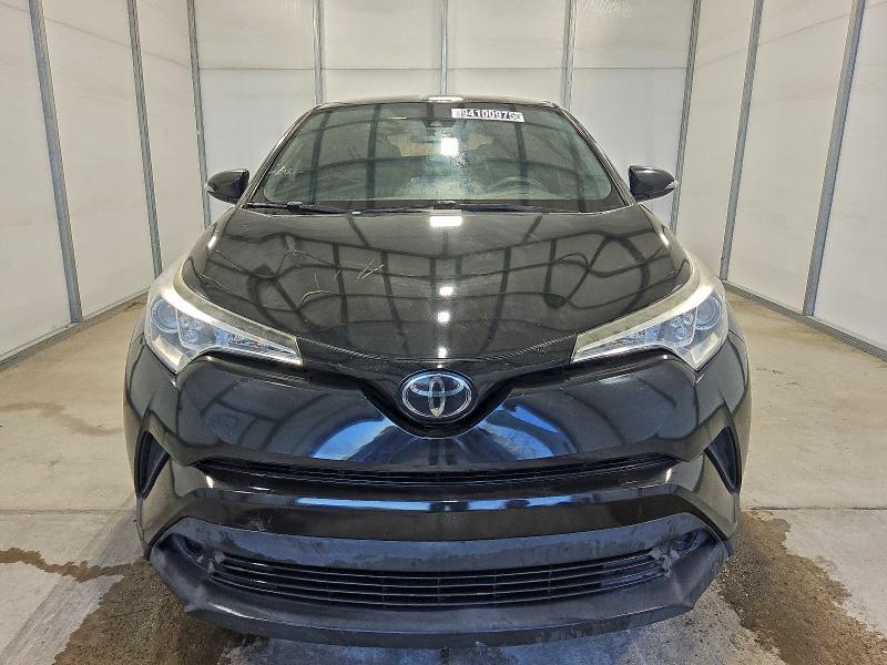 Photo 5 from auction – 2019 TOYOTA C-HR XLE with VIN NMTKHMBX5KR095706