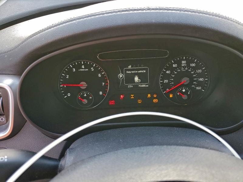 Photo 9 from auction – 2017 KIA SORENTO LX with VIN 5XYPGDA39HG281795
