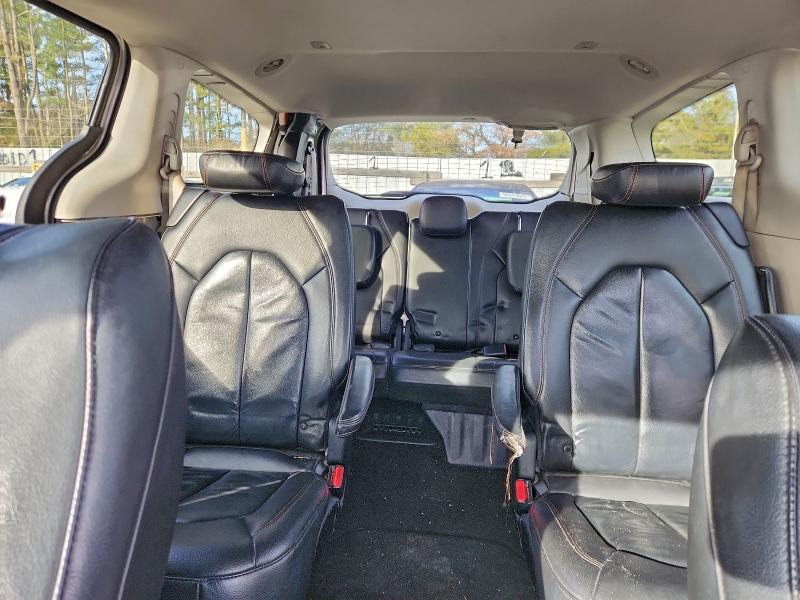 Photo 10 from auction – 2017 CHRYSLER PACIFICA T with VIN 2C4RC1BG9HR524862